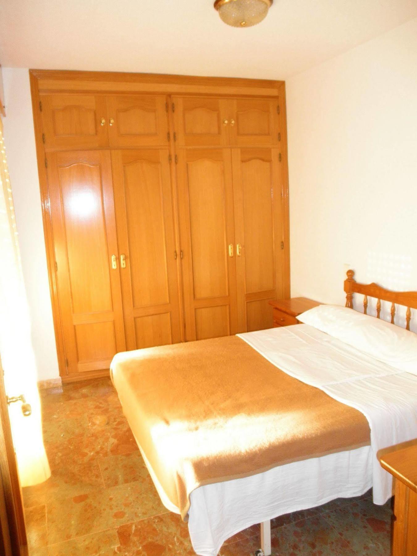 Apartamentos Edificio Mirasierra 오로페사델마르 외부 사진